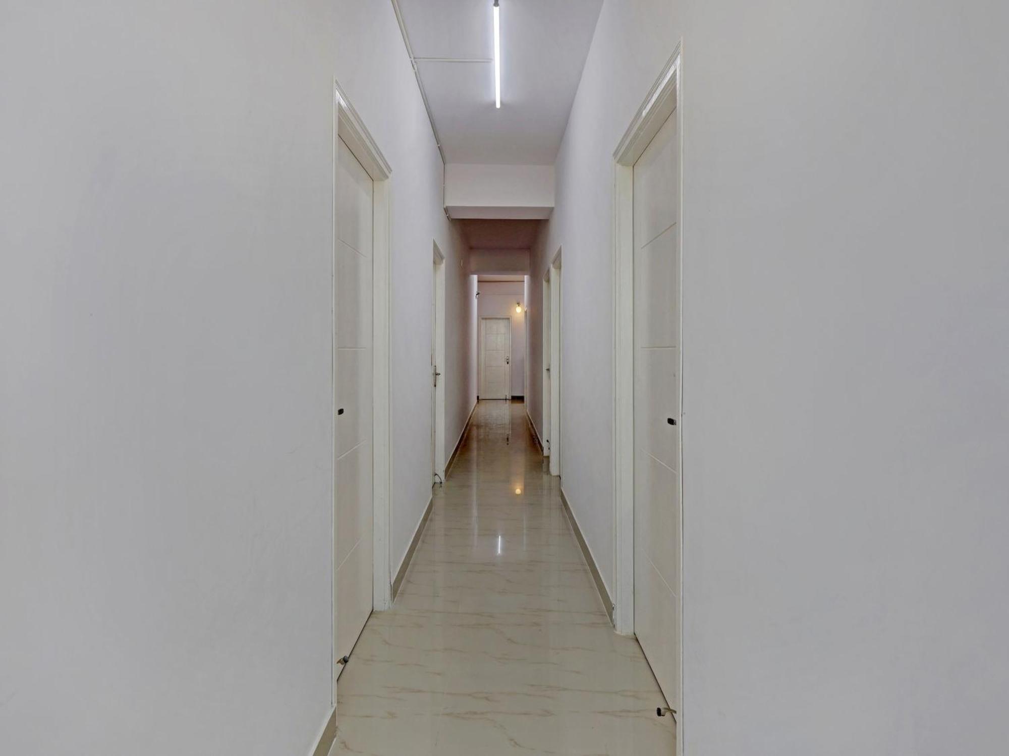 Hotel O Home Compact Studio Kr Puram Near Phoenix Marketcity バンガロール エクステリア 写真